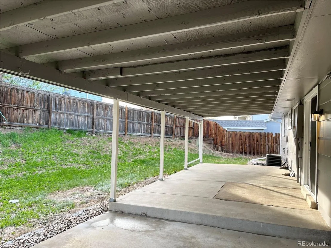 Photo of 376 Helena Cir