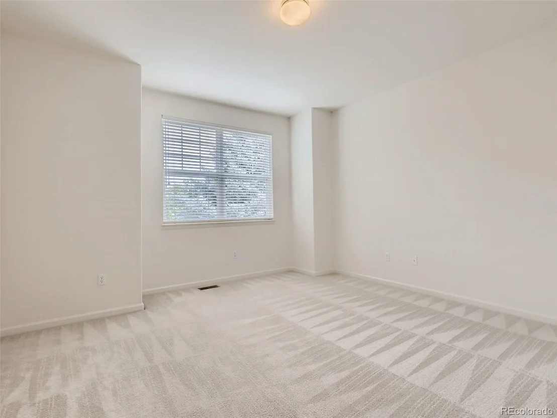 Photo of 6246 Devinney Cir