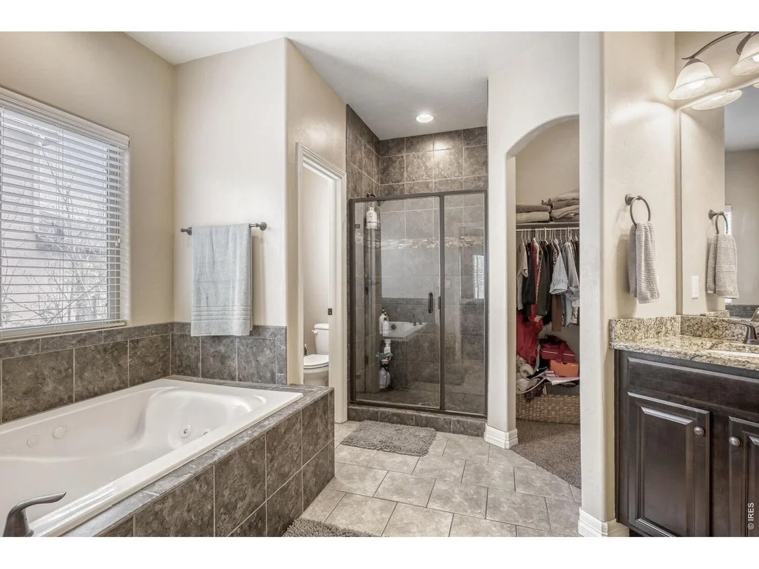 Photo of 7992 Saint St