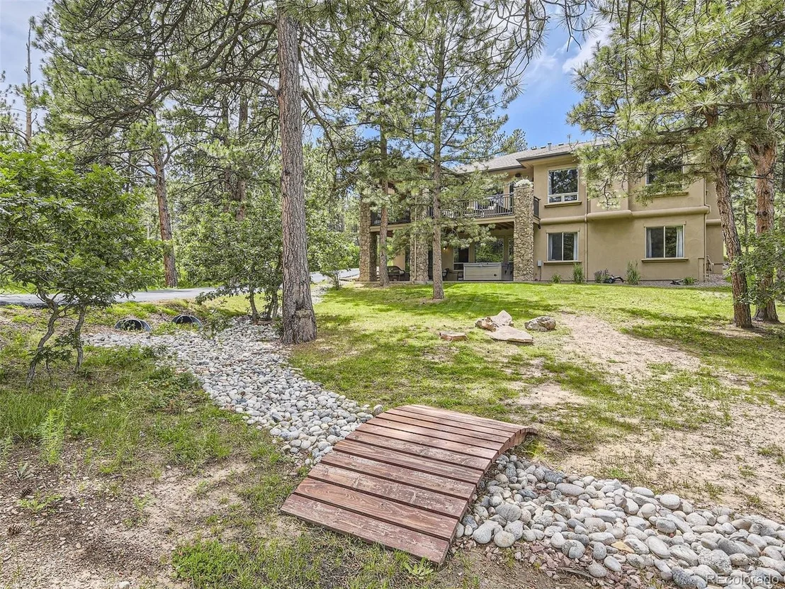 Photo of 570 Independence Dr