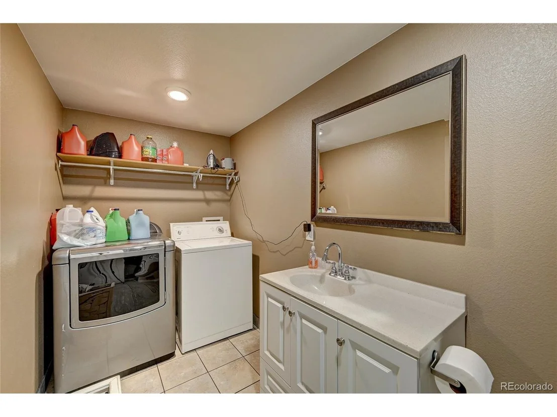 Photo of 2900 W 66th Pl