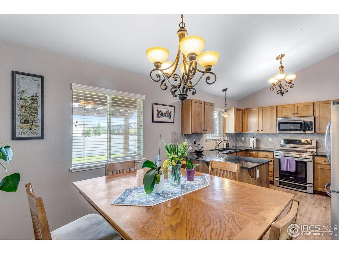 Photo of 680 Saratoga Way