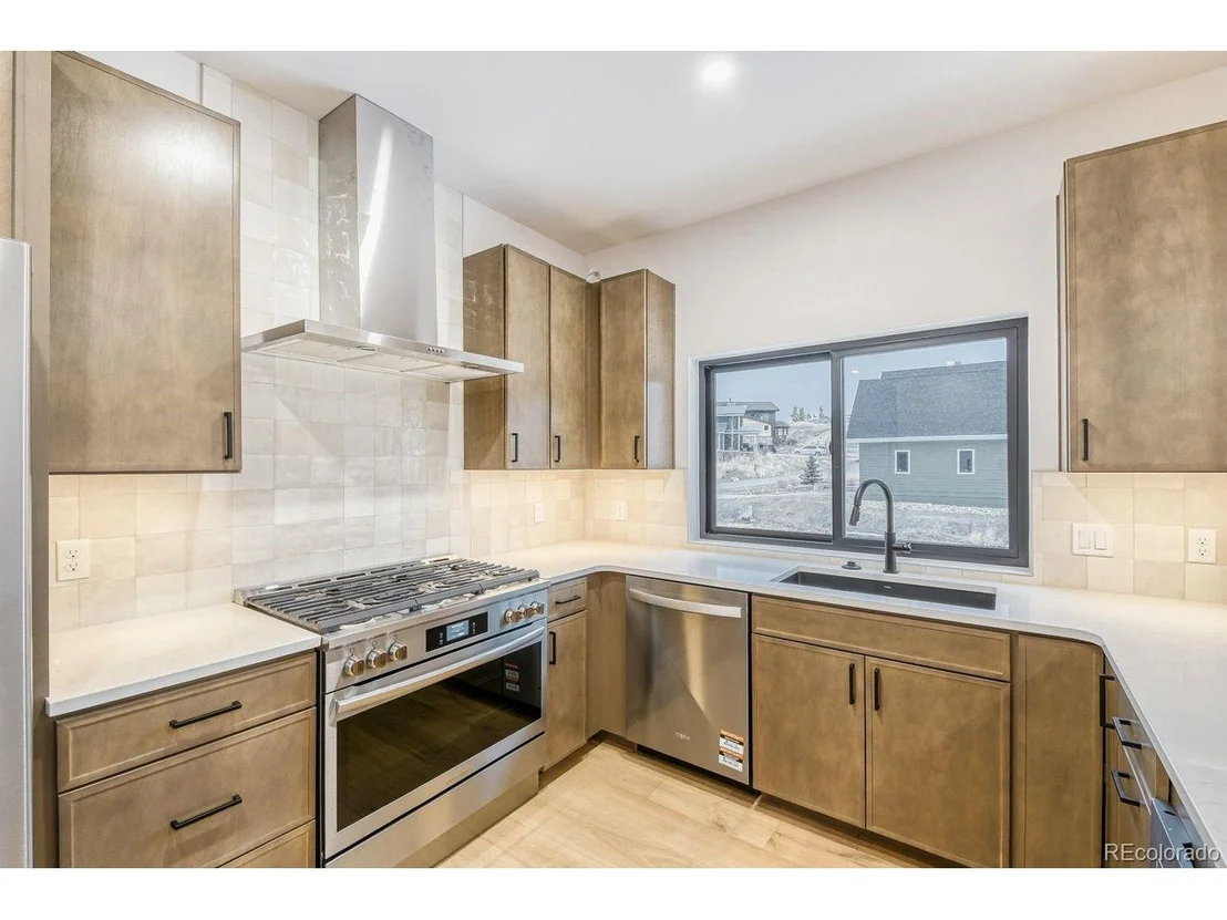 Photo of 680 Lone Eagle Dr