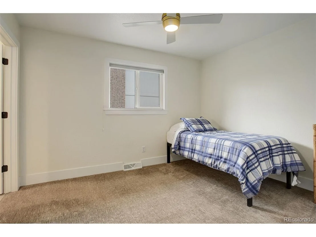 Photo of 6864 W 69th Pl