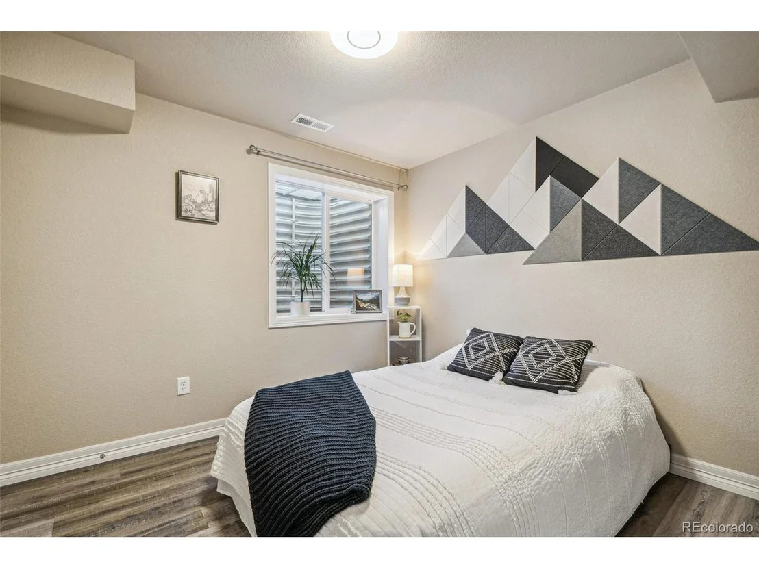 Photo of 10533 Taylor Ave