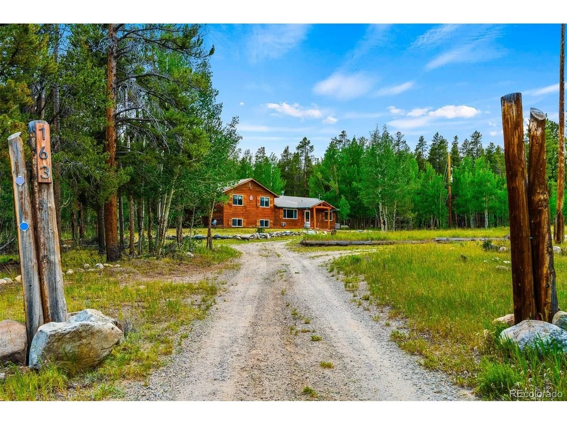 Photo of 163 Meadow View Ln