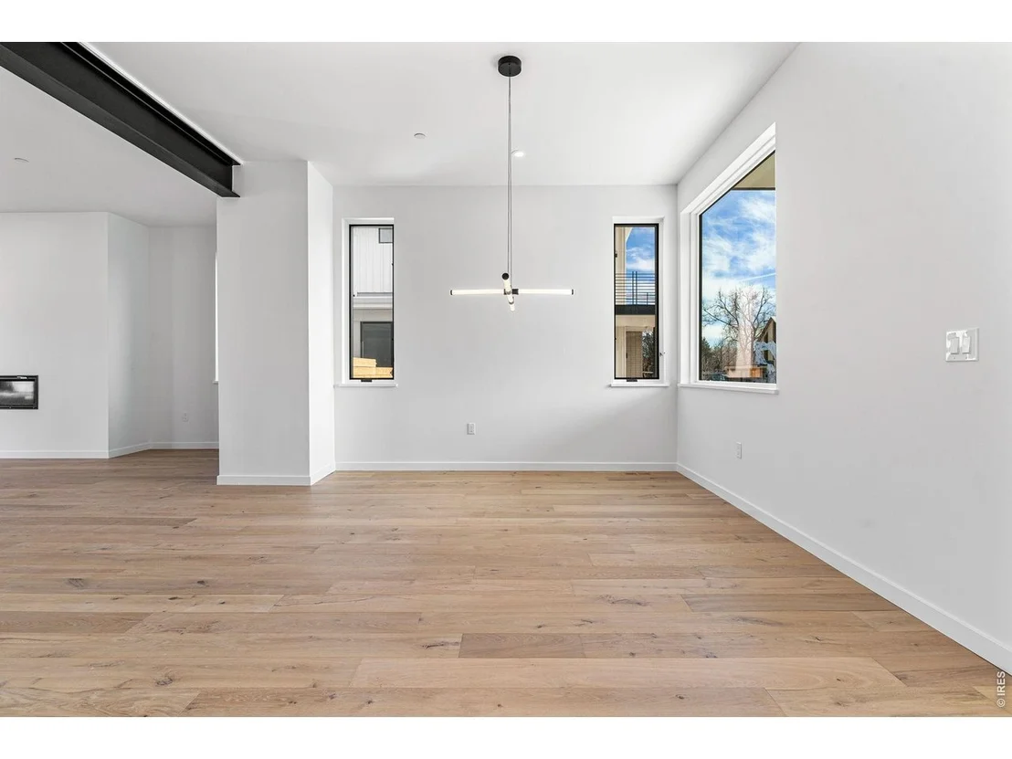 Photo of 2145 Vine Ave