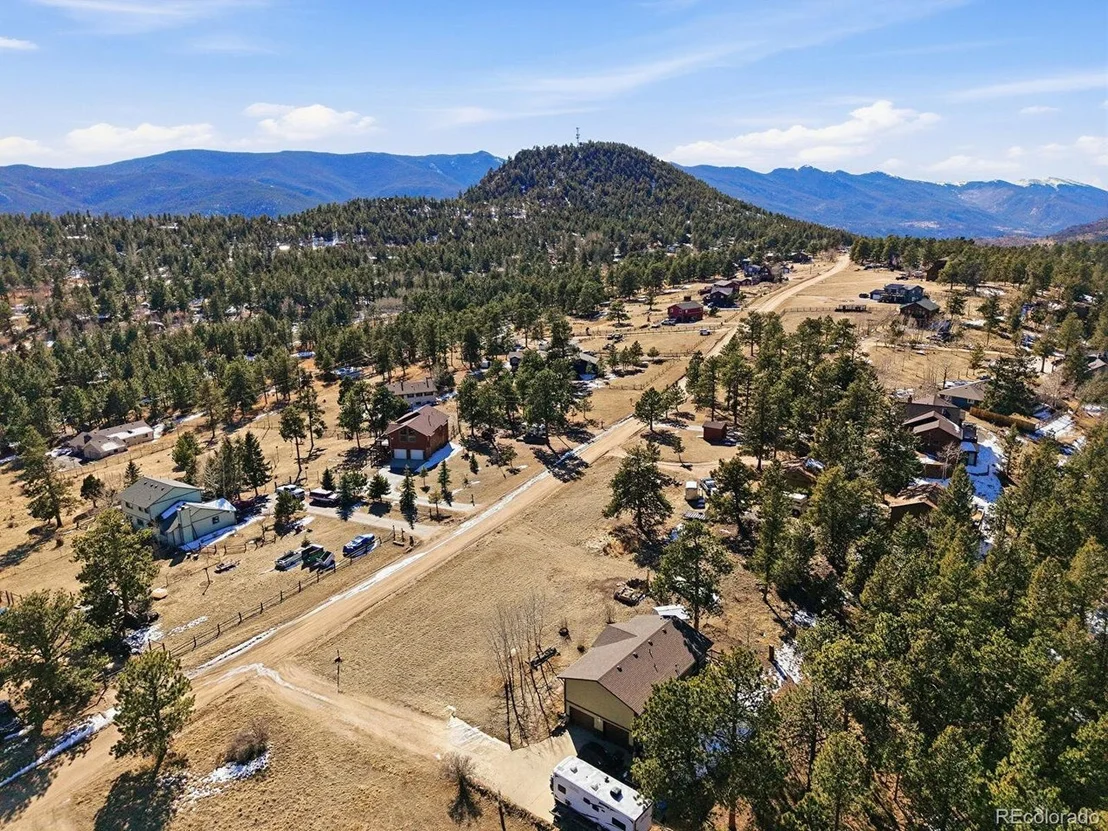 Photo of 399 Conifer Dr