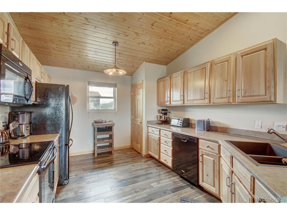 Photo of 1319 Meadow Dr
