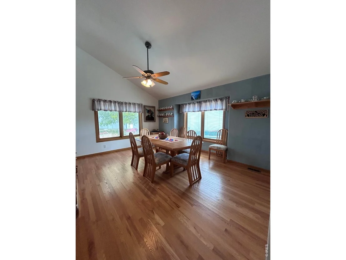Photo of 717 3rd Ave
