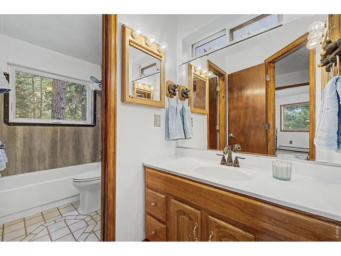 Photo of 208 Packer Gulch Rd