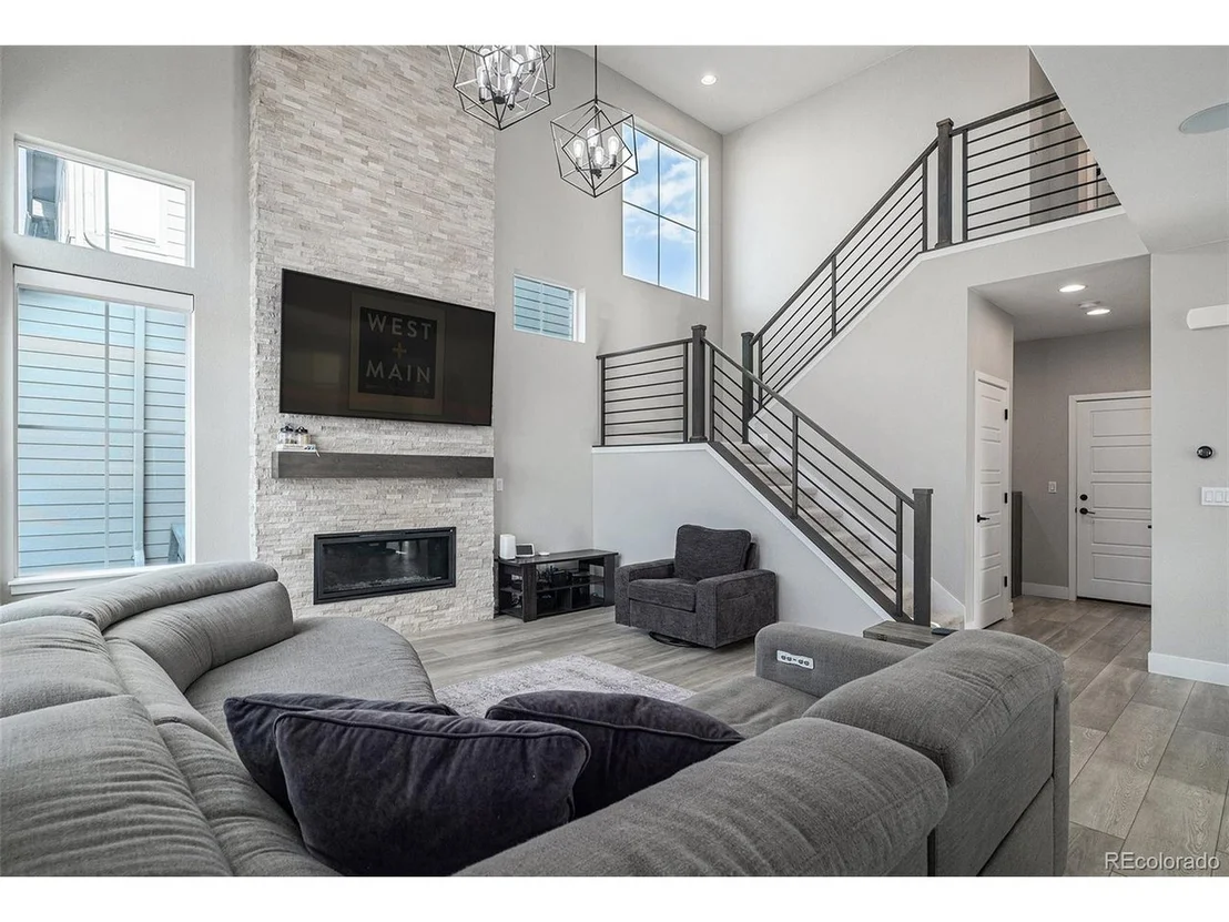 Photo of 6183 Stable View St