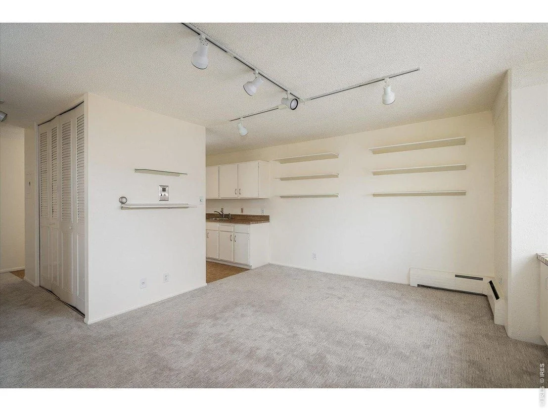 Photo of Unit 203 at 850 20th St