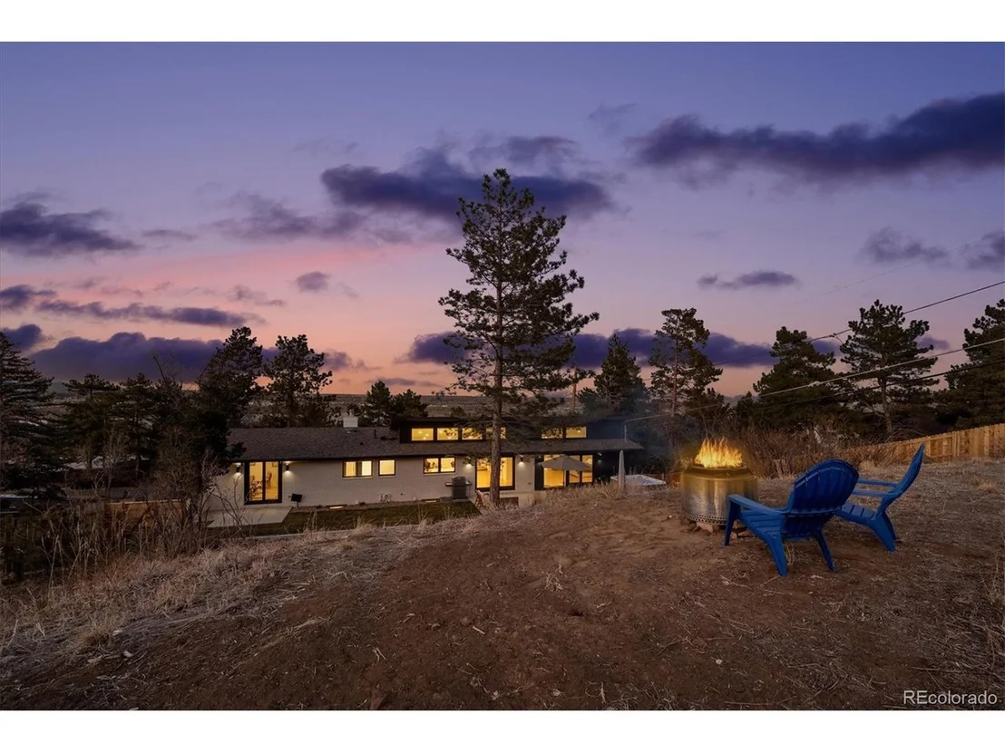 Photo of 14800 Foothill Rd