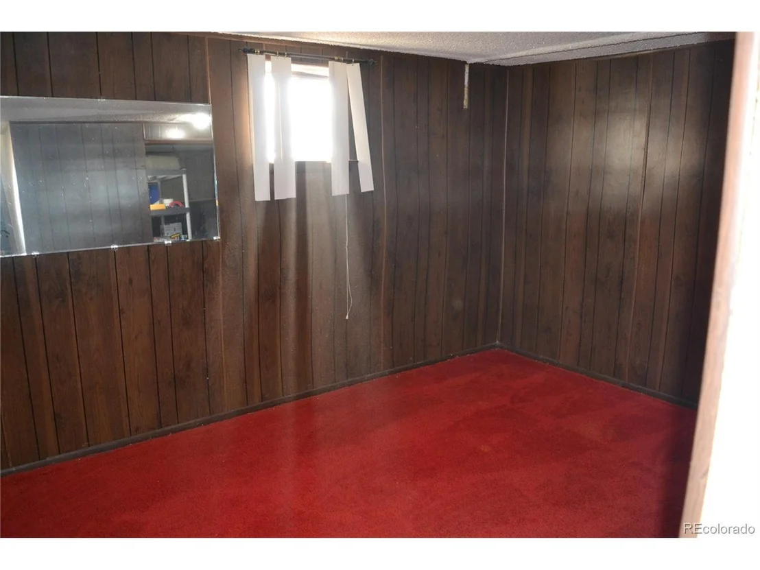 Photo of 983 Lambert Ln