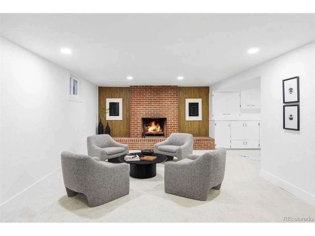 Photo of 42 Princeton Cir