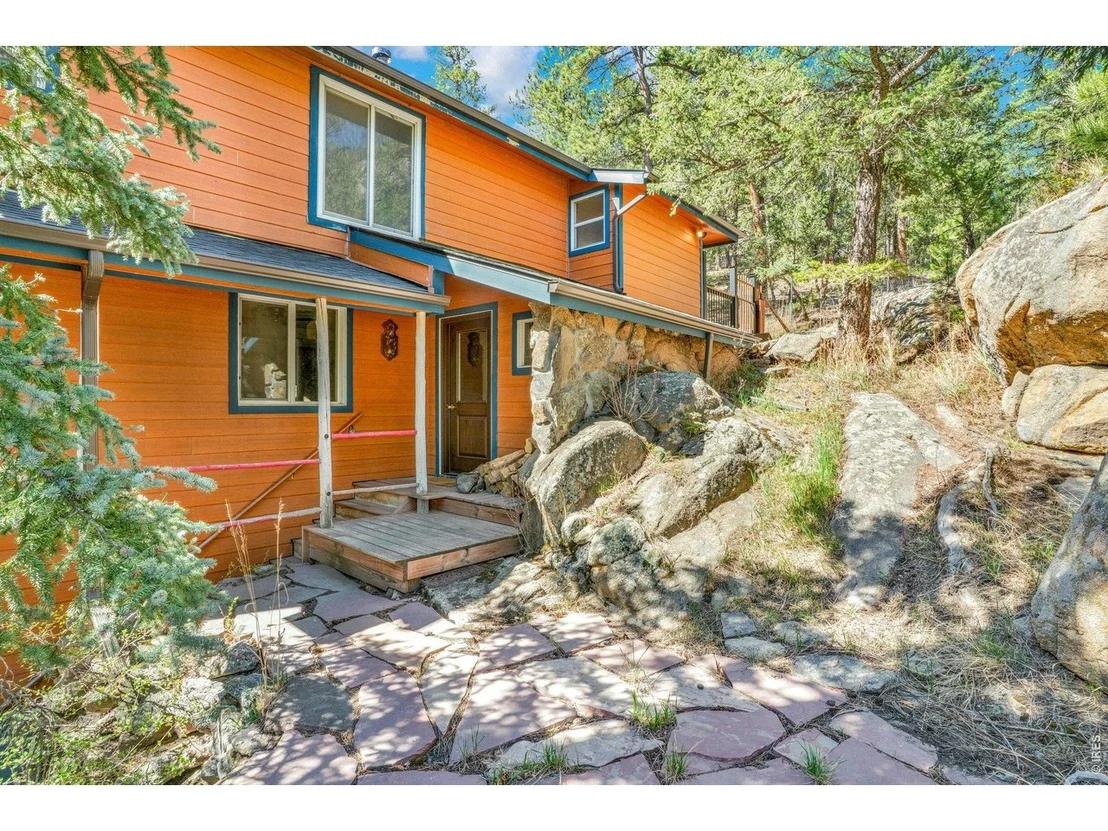 Photo of 527 Hemlock Dr