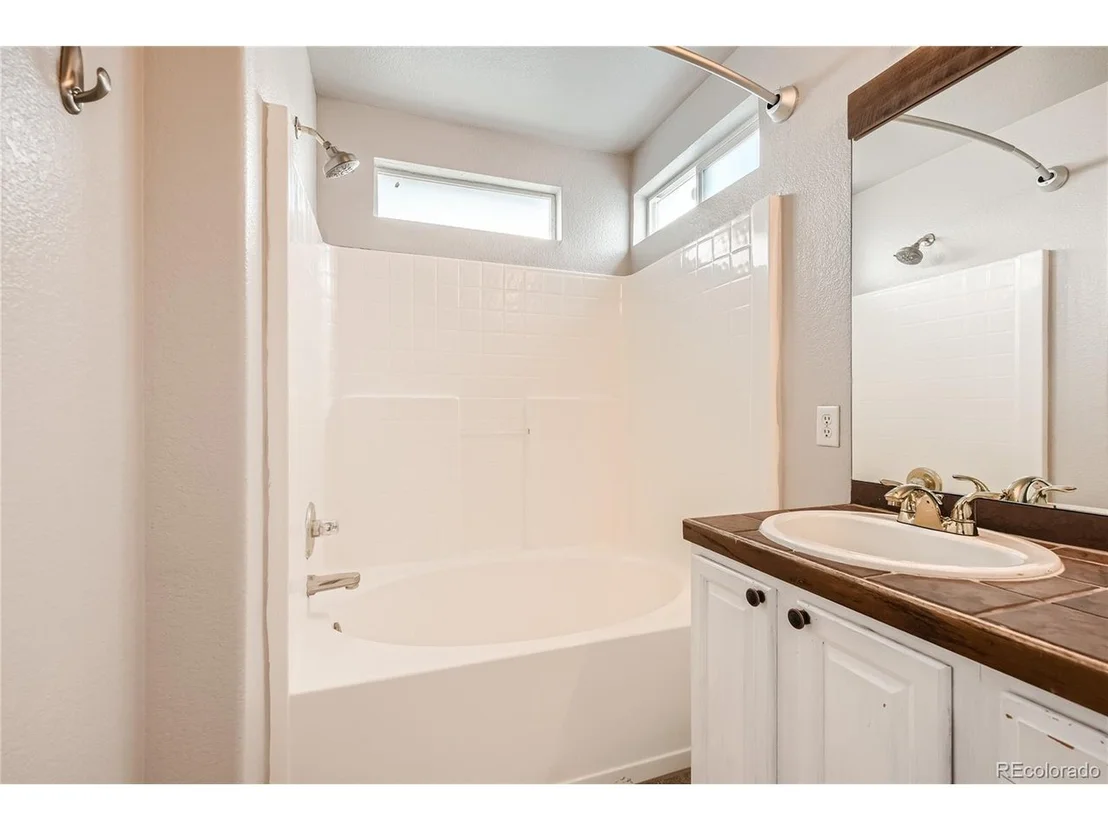 Photo of 10484 Tracewood Cir