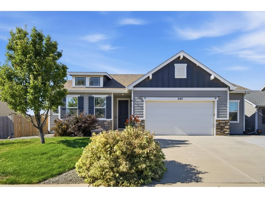Photo of 347 Linden Oaks Dr