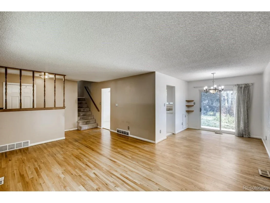 Photo of 1331 Lefthand Dr