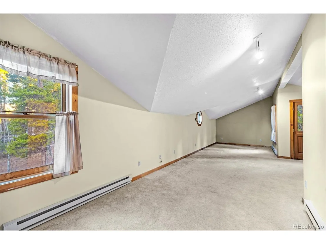 Photo of 1305 Lakeside Dr