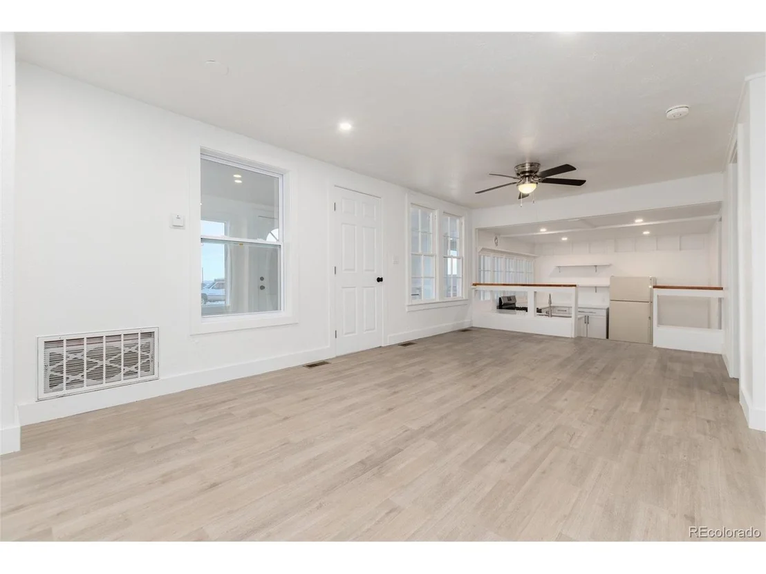 Photo of 550 Castello Ave