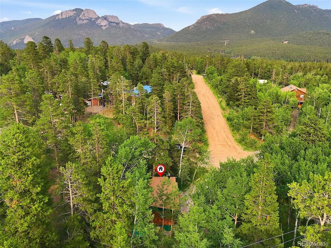 Photo of 464 Long Trail Rd
