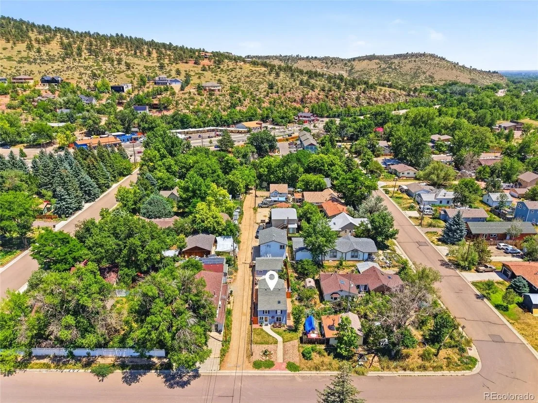 Photo of 317 3rd Ave