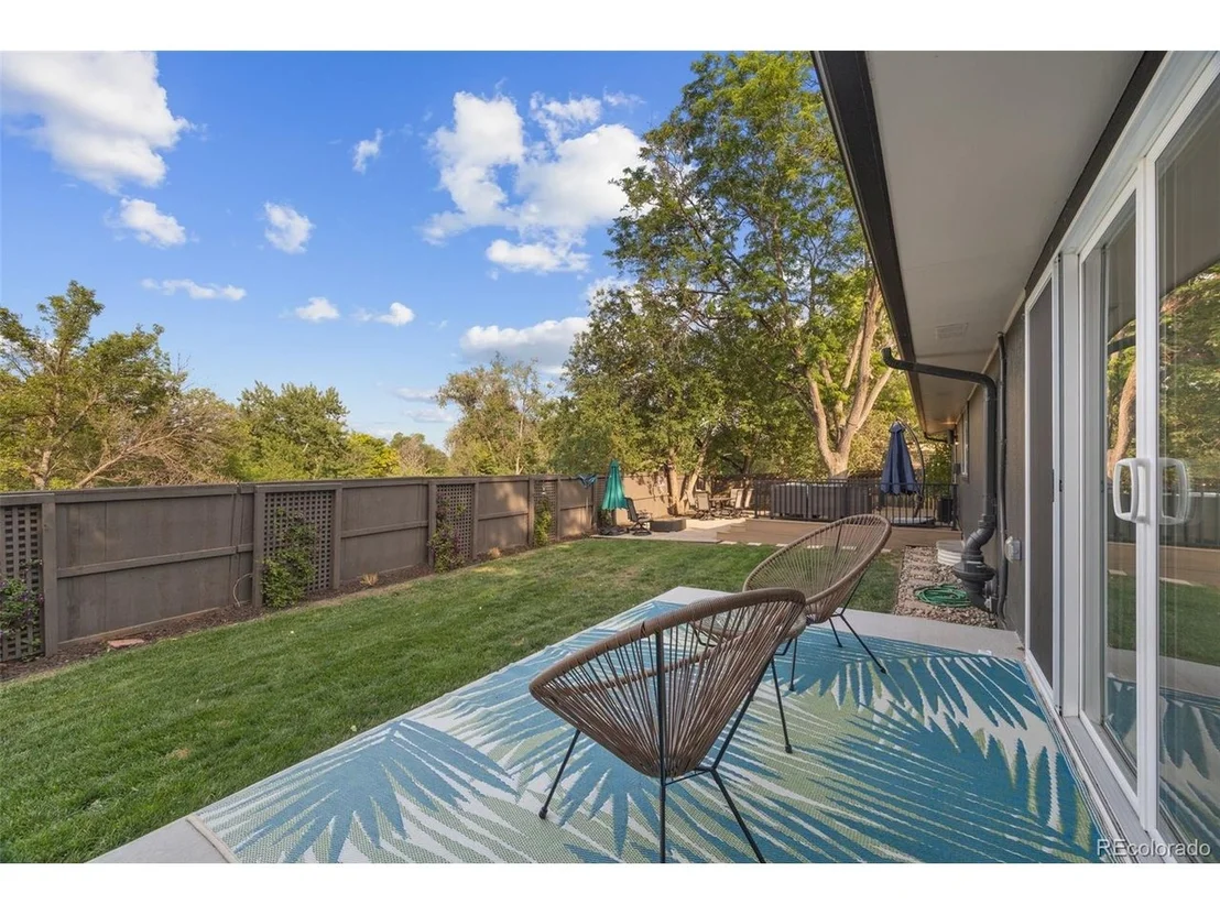 Photo of 102 Jackson Cir