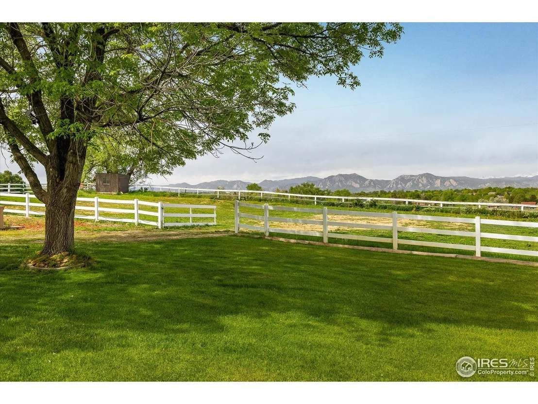Photo of 2117 Stonehenge Cir