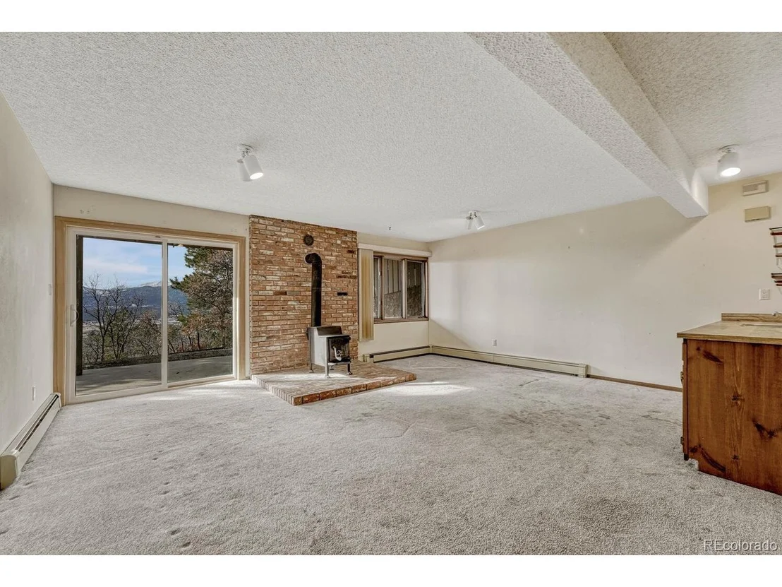 Photo of 345 Scrub Oak Way