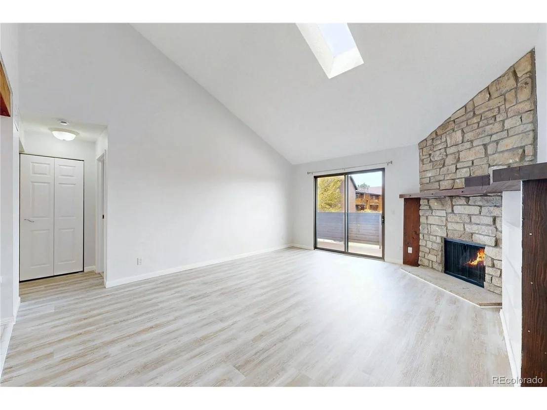 Photo of Unit 308 at 211 Wright St