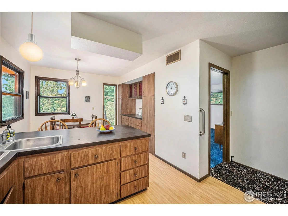 Photo of 335 Wild Horse Cir