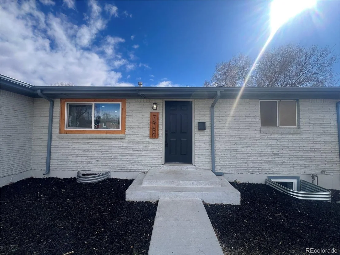 Photo of 7956 Joan Dr