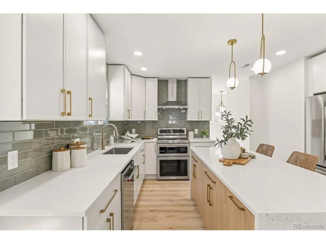 Photo of 2635 King St