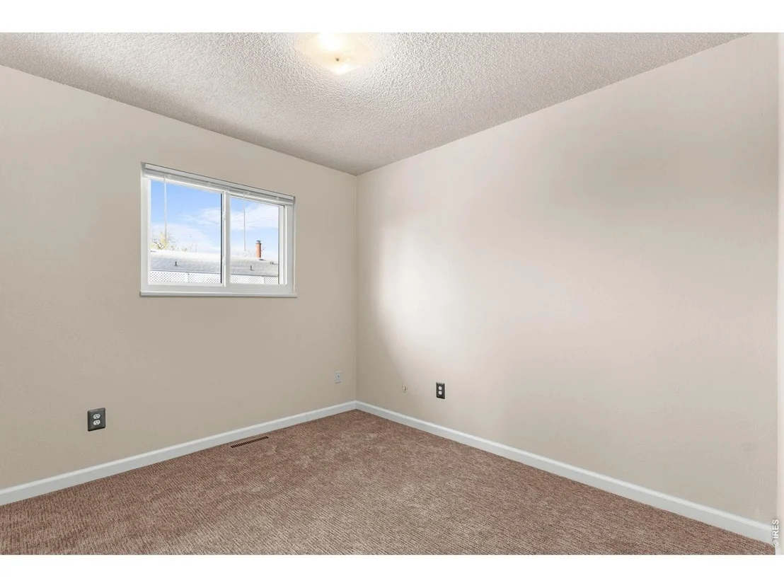Photo of 2912 Radcliff Cir