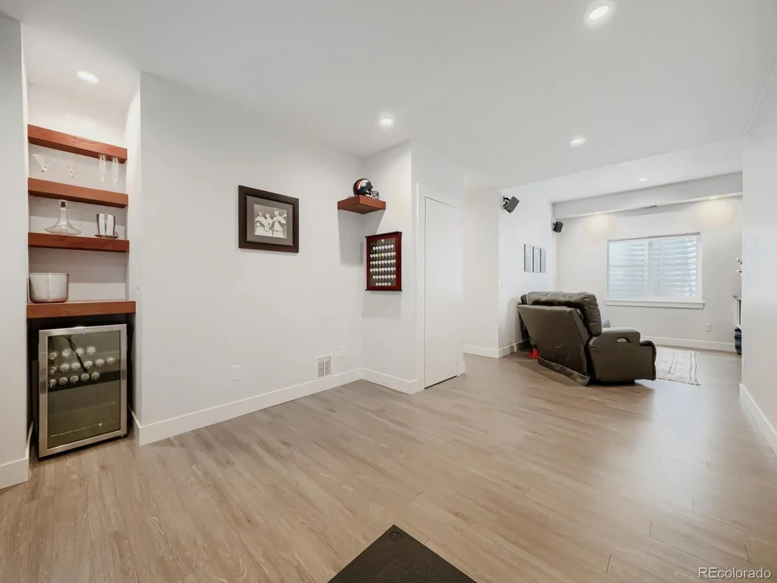 Photo of 2902 Twin Lakes Cir