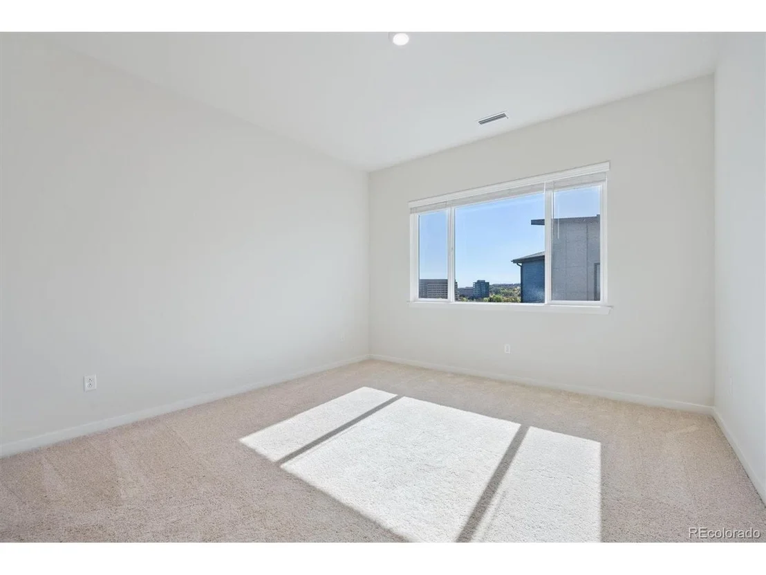 Photo of Unit 2406 at 485 Interlocken Blvd
