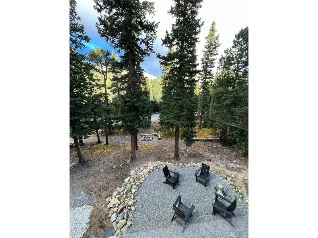 Photo of 592 Brook Dr