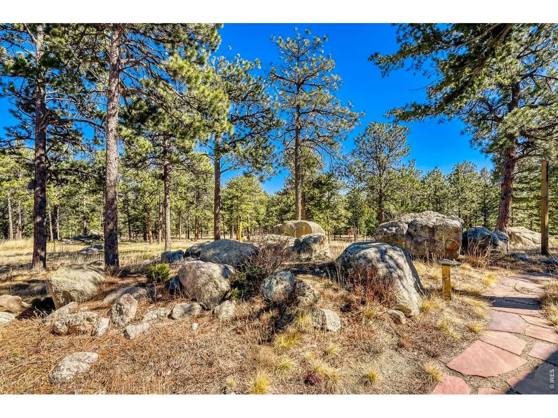Photo of 6010 Flagstaff Rd