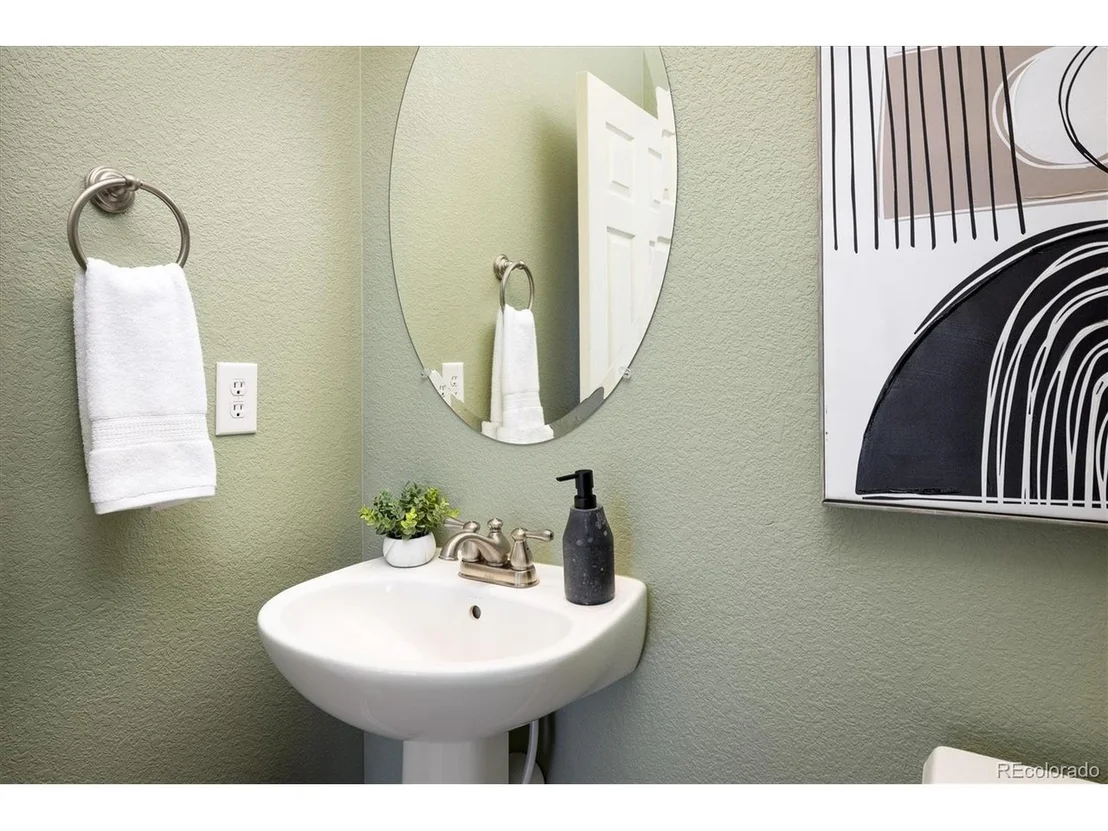 Photo of 4939 Silver Feather Cir