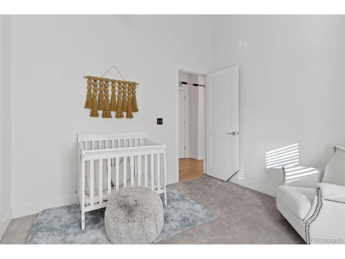 Photo of 3824 Lowell Blvd