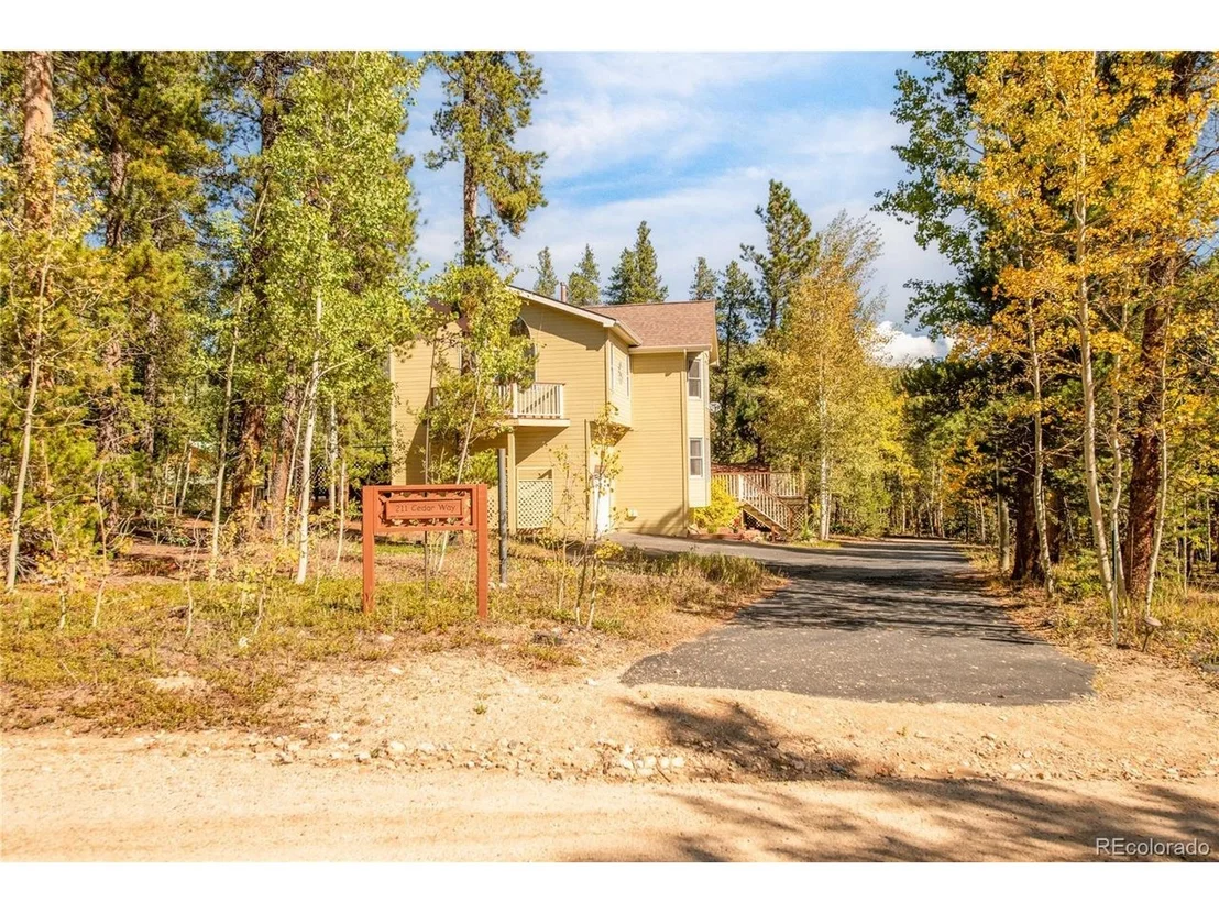 Photo of 211 Cedar Way