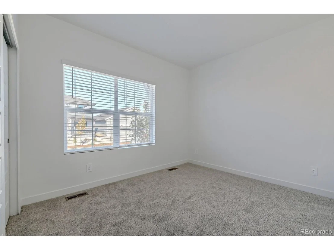 Photo of 3321 E 152nd Cir