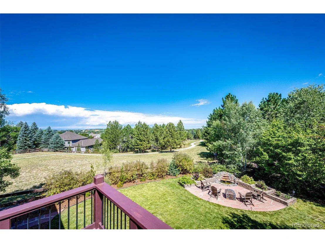 Photo of 389 Shoreham Cir