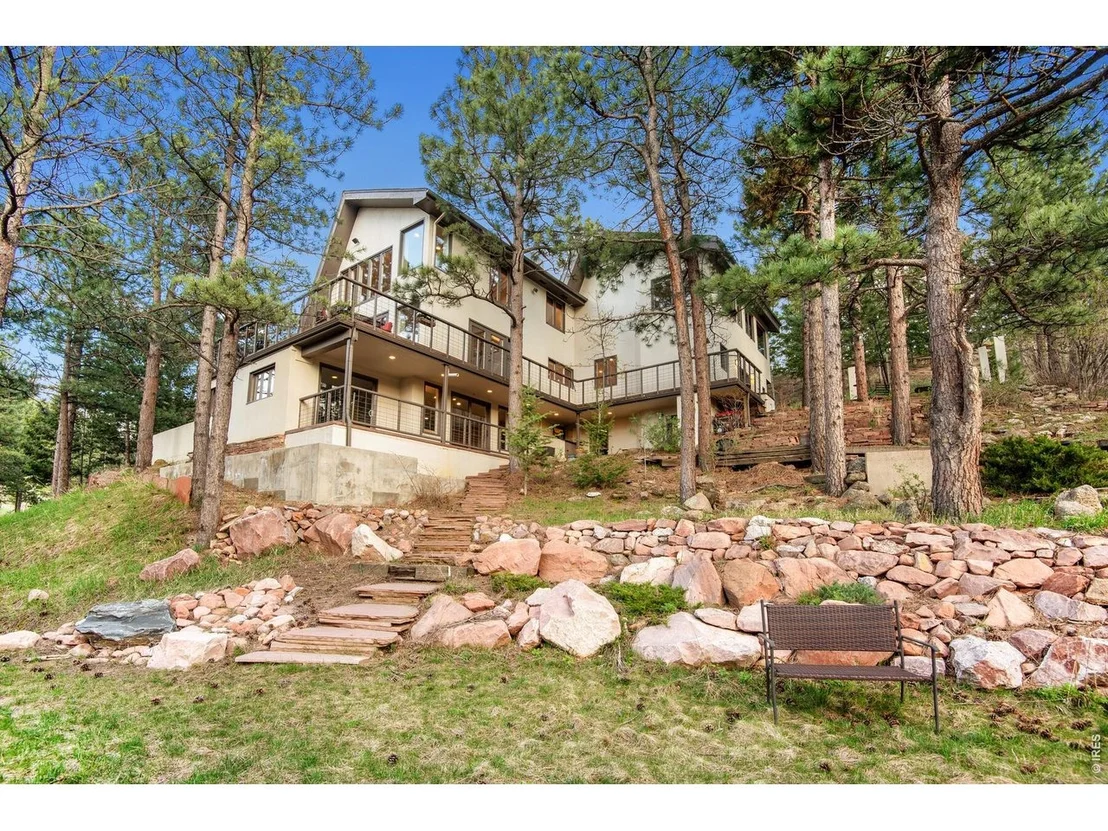 Photo of 28 Pine Brook Rd