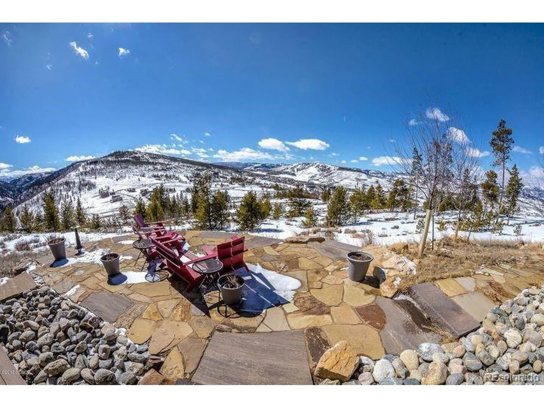Photo of 855 Pawnee Ln