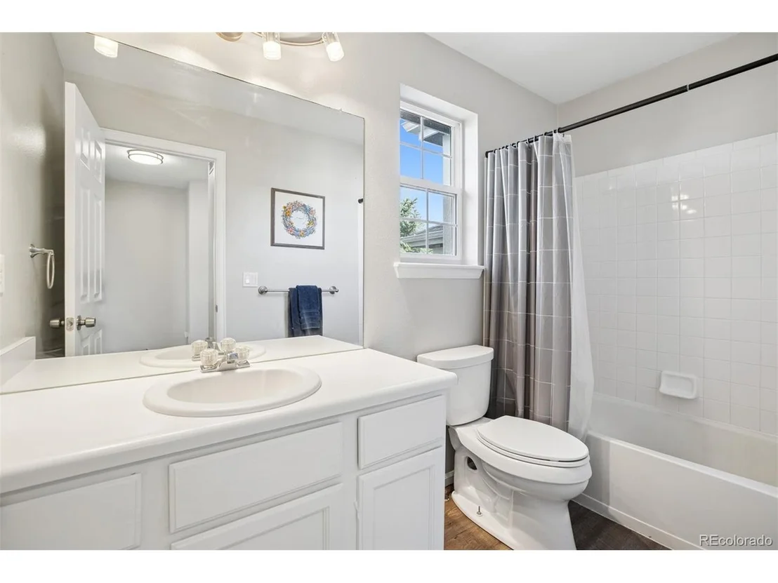 Photo of 104 Willowick Cir