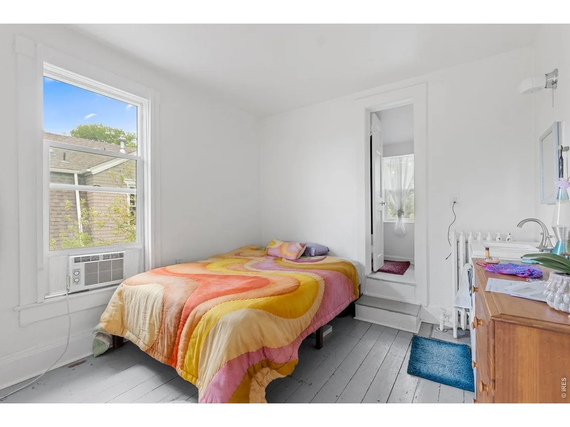 Photo of 1044 Maxwell Ave