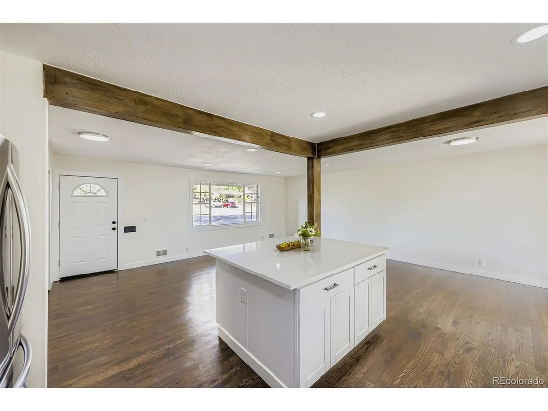 Photo of 9917 Clark Dr